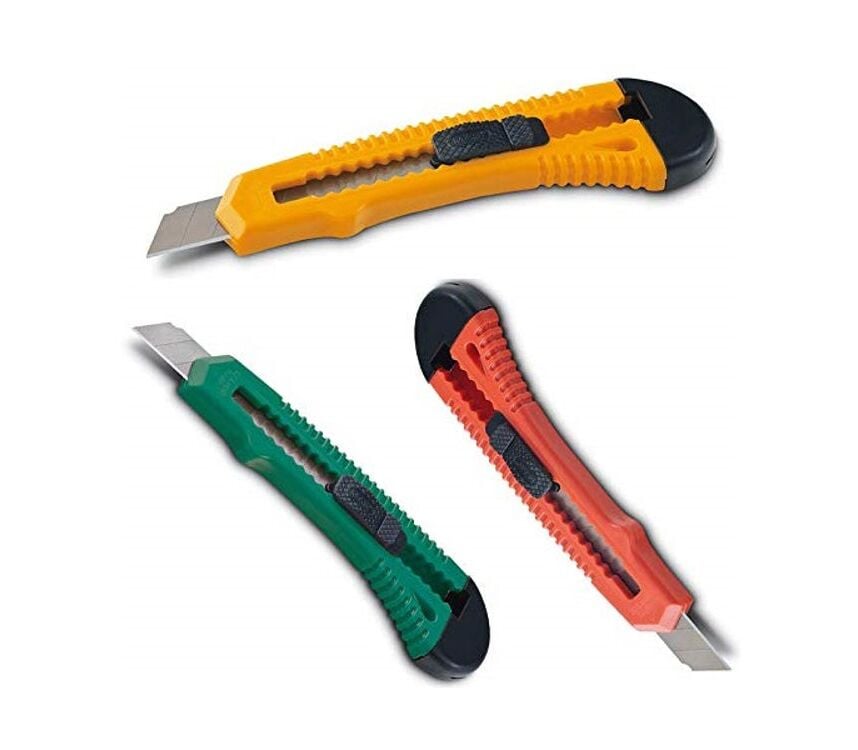 Bion Geniş Maket Bıçağı Plastik Gövde 18 mm